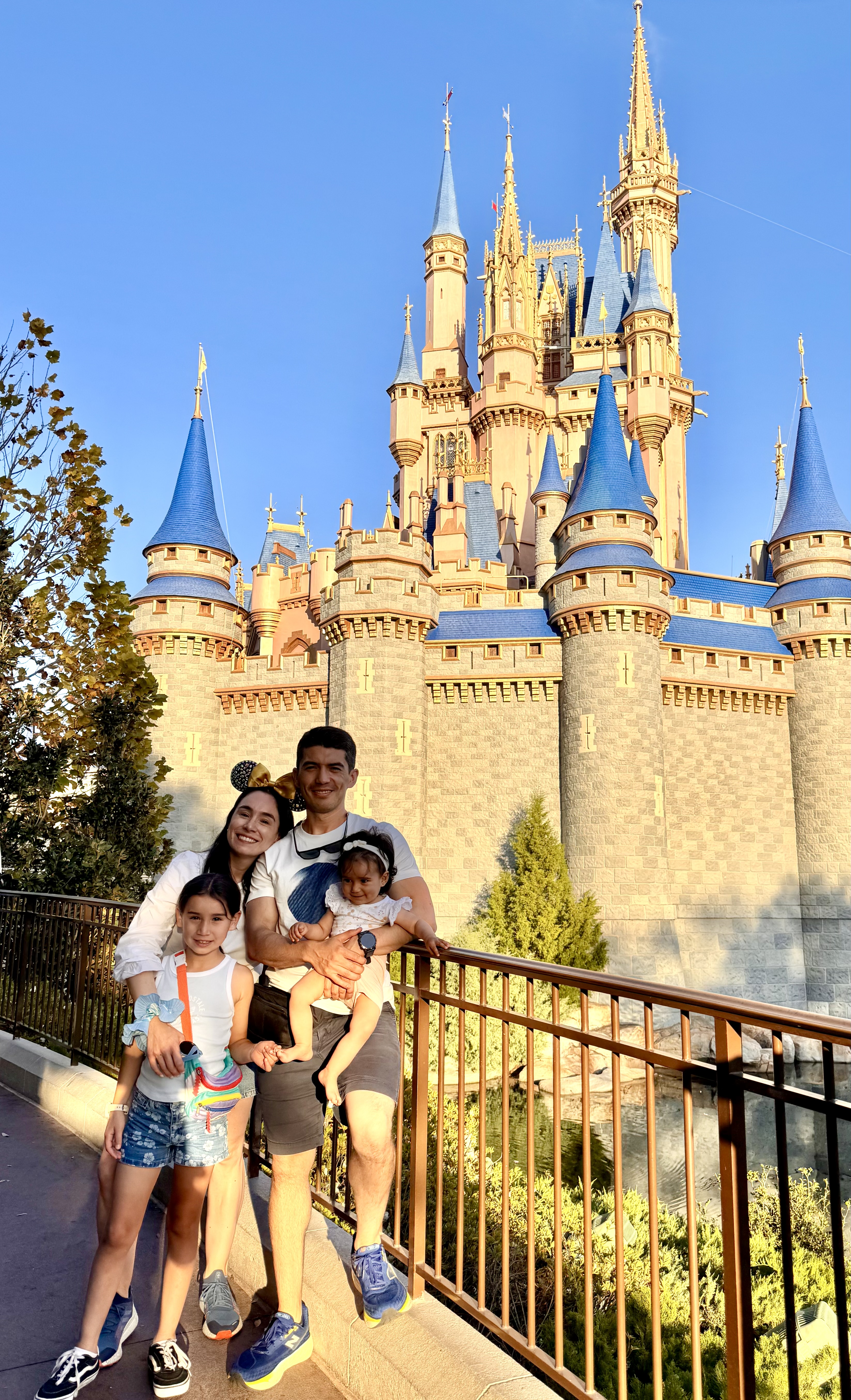 Full family at Cinderella 🏰